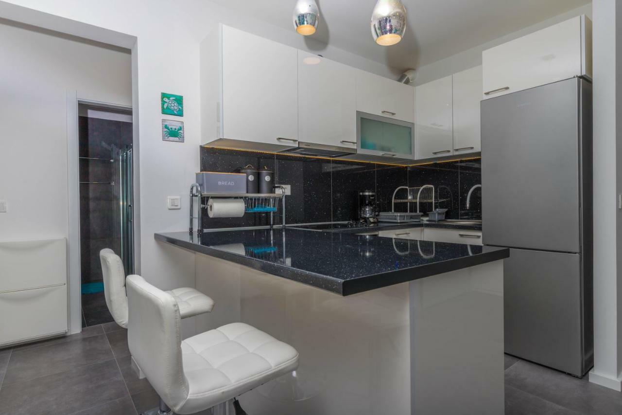 Apartments Tatjana Selce Exterior foto