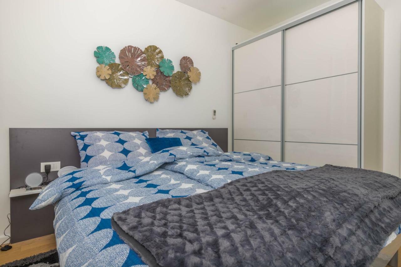 Apartments Tatjana Selce Exterior foto